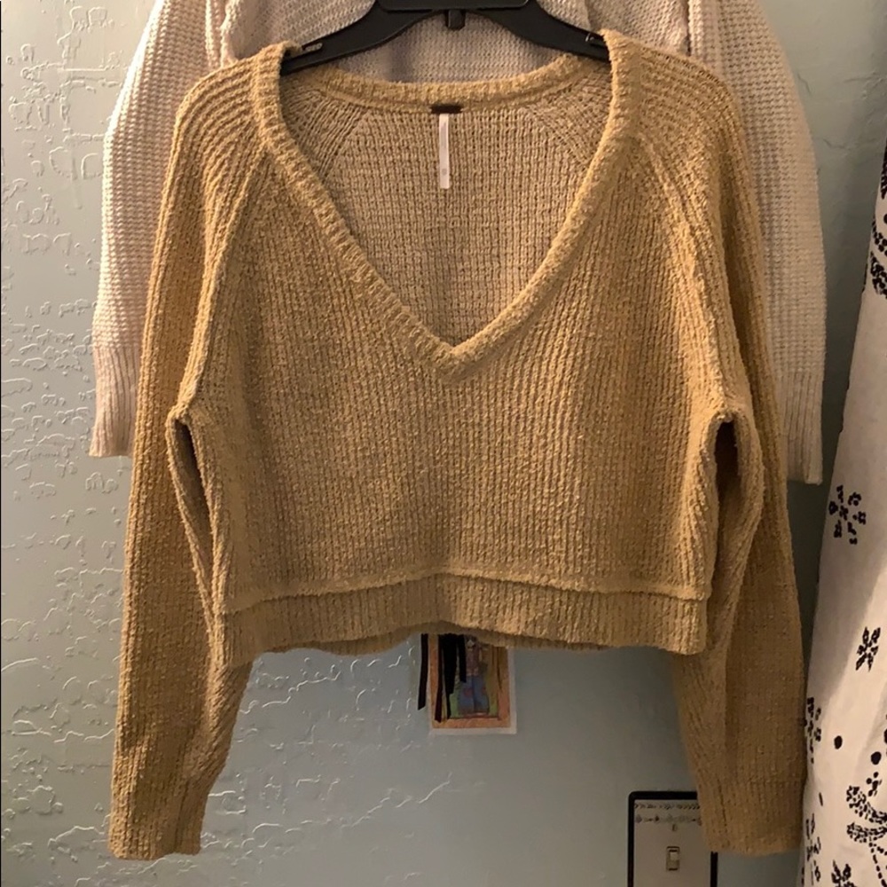 Free People sweater cropped XS